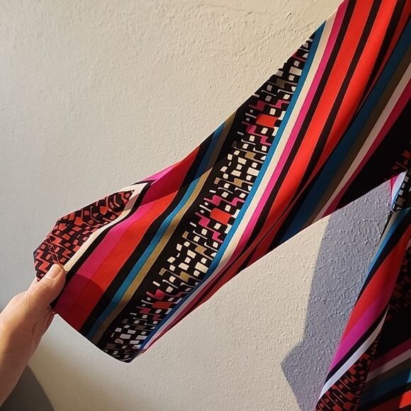 Bob Mackie boat neck 3/4 sleeve stripes geometric print colorful blouse small S - Picture 6 of 6